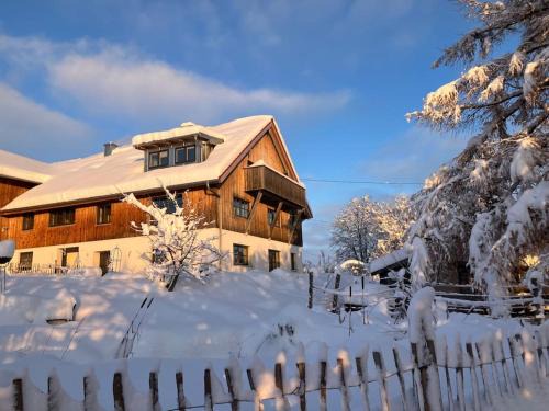 Obergunzburg Apartment | Experience the Best at Alpen Relax - Pet and Family Friendly