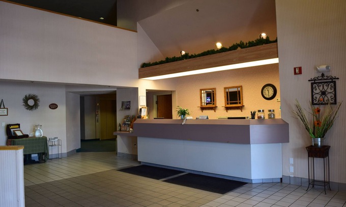 Ephraim Hotel | Experience Comfort at Willow Creek Inn with Free Breakfast