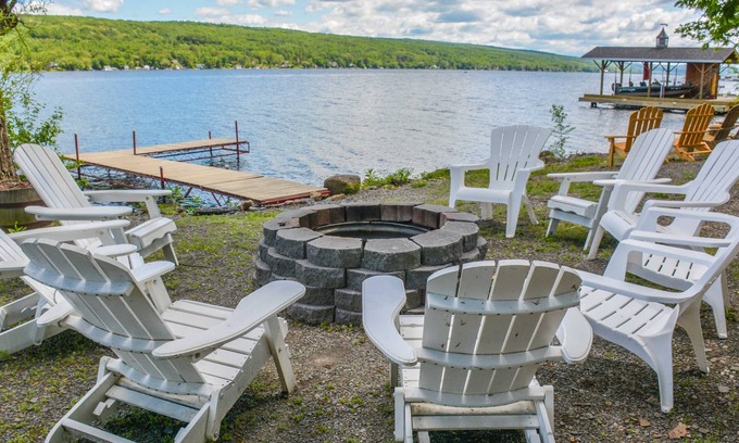 Town of Jerusalem Cottage | Wake Up to Scenic Sunrises at Willow Landing, Keuka Lake!