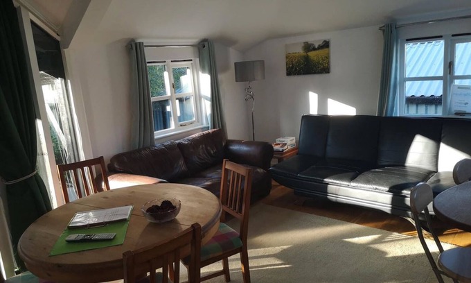 Upchurch Apartment | Willow Suite - Ideal 2 Bedroom Apartment for Your Stay