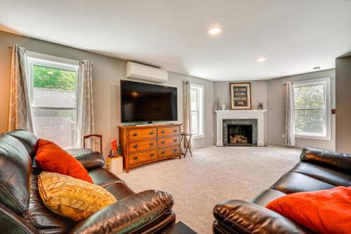 Wilmington House | Wilmington Retreat: Explore Trails, Skiing & Festivals