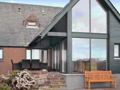 Golspie House | Wilsons in Golspie: Oceanfront Retreat for the Whole Family