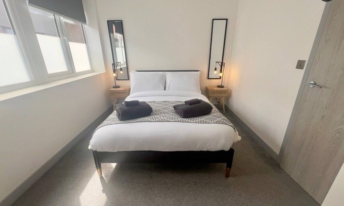Preston Apartment | Welcoming Winckley Square Flat in Preston City Centre