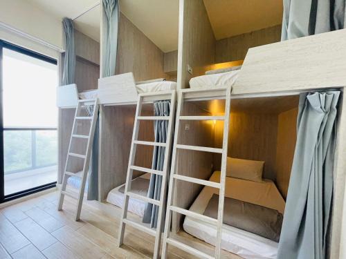 Huxi Bed & Breakfast | Pet-Friendly Wind Island B&B - Guest Rated 10/10