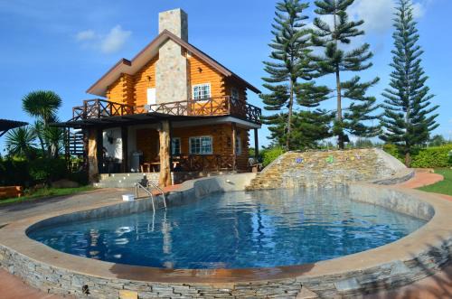 Pak Chong House | Experience the Wind of Love: Family-Friendly Retreat