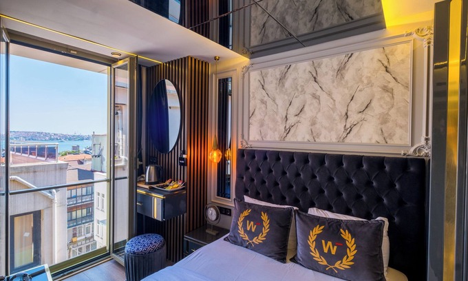 Besiktas Hotel | Cozy Wind Suit: Family-Friendly Comfort with Breakfast Included