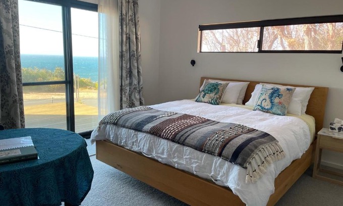 Augusta House | Experience Comfort at Windance with 8.8/10 Guest Rating