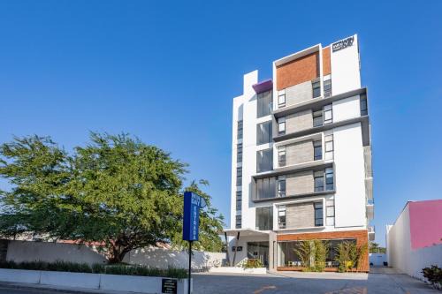 Veracruz Hotel | Discover WinDay Hotel Express: Family-Friendly Comfort Awaits