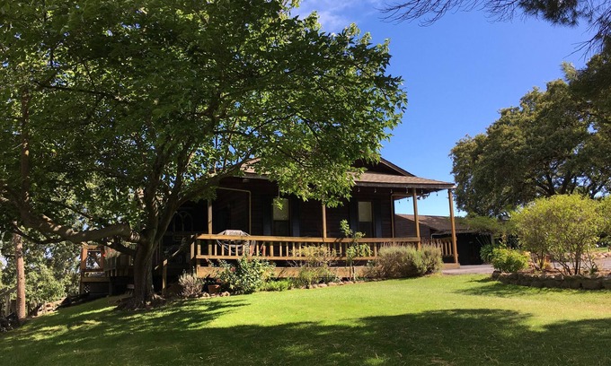 Sonoma Cottage | Experience Windhaven Cottage with Vineyards Views & Spa