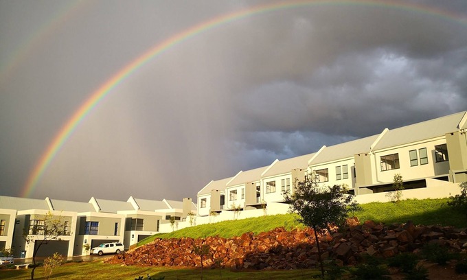 Windhoek House | Central Life Style Apartment in Windhoek with Ocean View