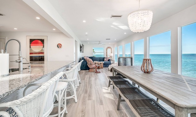 North Captiva House | Oceanfront Retreat: Windows on the Water with Pool & Breakfast