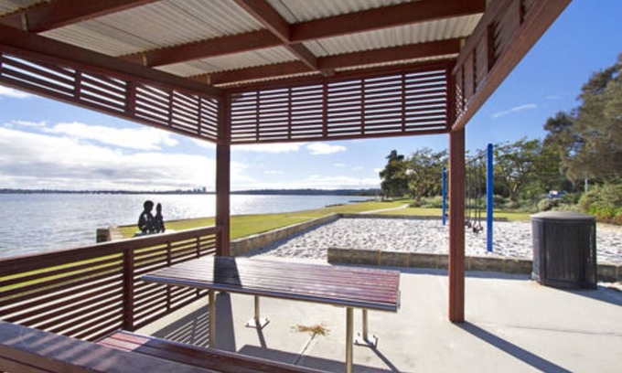 Como Hotel | Discover Windsor Lodge Como: 4-Star Retreat with Pool