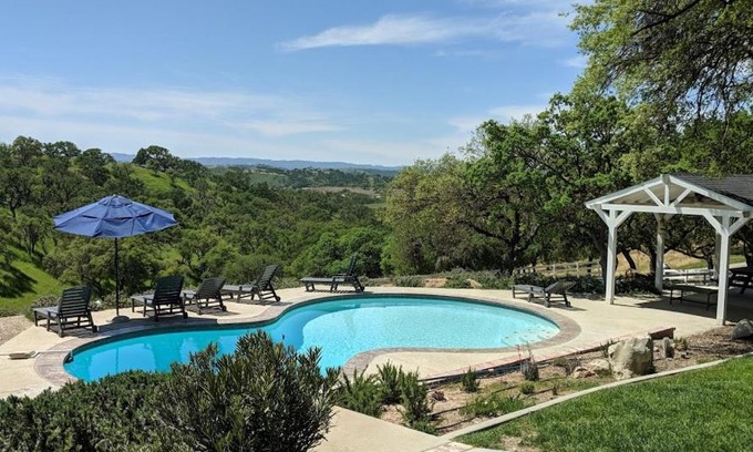 Paso Robles Villa | Discover Windwood Ranch Paso Robles: Pet-Friendly Oasis
