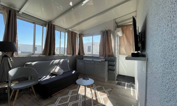 Saint-Hippolyte Apartment | Windy Barcarès : 200m from the sea