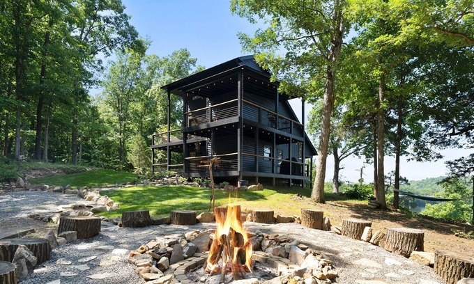 Front Royal Hotel | Adventure Awaits at Windy Knoll with Family-Friendly Perks