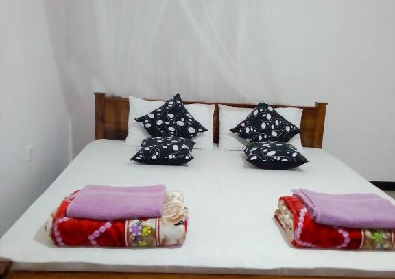 Ambagollapathana House | Discover Windy Nest: Family-Friendly with Breakfast Included