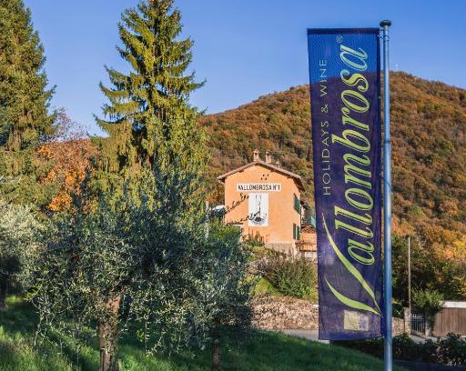 Castelrotto Bed & Breakfast | Pet & Child Friendly Wine & Art Relais Vallombrosa Awaits