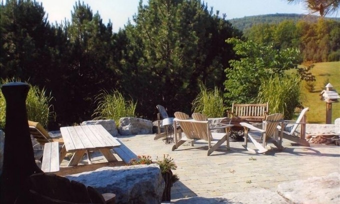 Naples Cabin | Wine Country Retreat: Jim's South Bristol Guest House Awaits