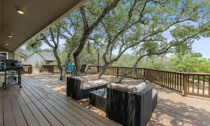 Spicewood House | Relax at Wine Country Retreat with Beautiful Lake Views