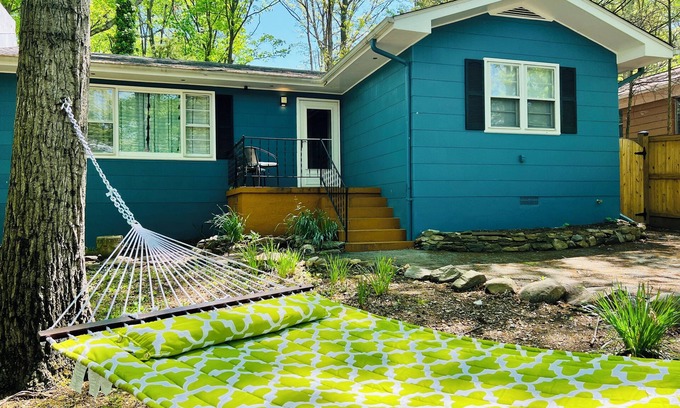 Kabletown House | Pet-Friendly Mountain Lake Retreat with Hot Tub & Fire Pit