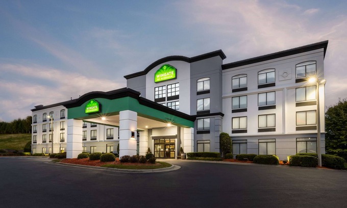 Concord Hotel | Discover Wingate by Wyndham Charlotte Speedway - Family-Friendly!