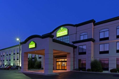 Erlanger Hotel | Welcoming Wingate by Wyndham Erlanger with Pool & Breakfast