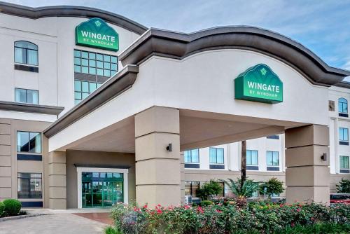 Willowbrook Hotel | Discover Wingate By Wyndham Houston / Willowbrook Oasis