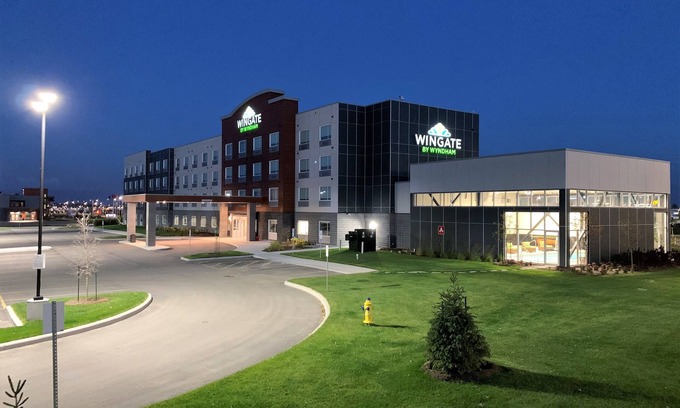 Ottawa Division Hotel | Relax at Wingate by Wyndham Kanata West Ottawa, Rated 9/10