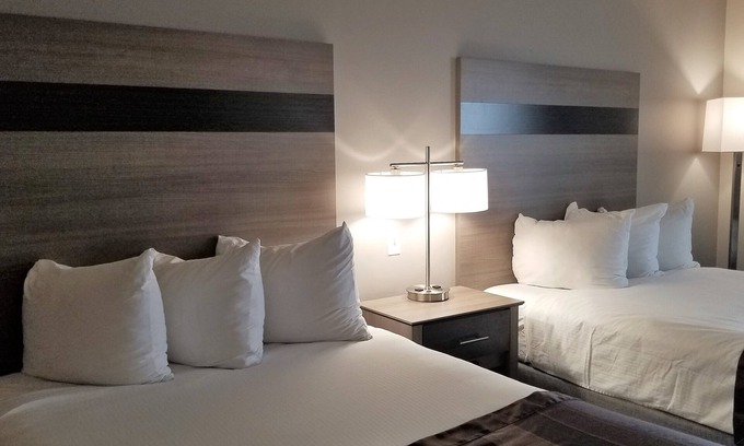 Lima Hotel | Comfortable Stay at Wingate by Wyndham Lima Downtown