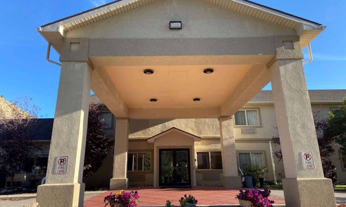 New Castle Hotel | Comfortable Stay at Wingate by Wyndham New Castle
