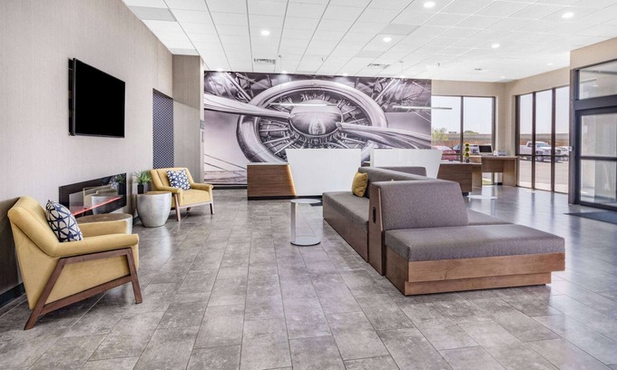 Wichita Hotel | Discover Comfort at Wingate by Wyndham Wichita Airport