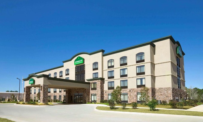 Slidell Hotel | Relaxing Getaway at Wingate Slidell New Orleans Hotel