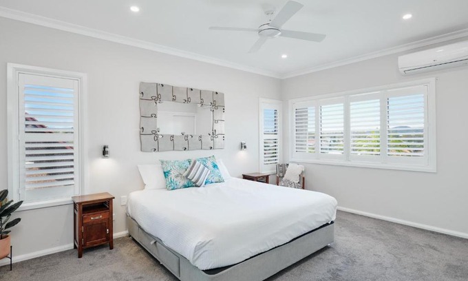 Wingham Hotel | Comfortable Wingham Motel with Ocean View & Pool Access