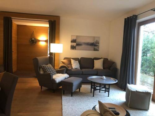 Kitzbuehel Apartment | Winklern Lodge: Family-Friendly Retreat with Perfect Ratings
