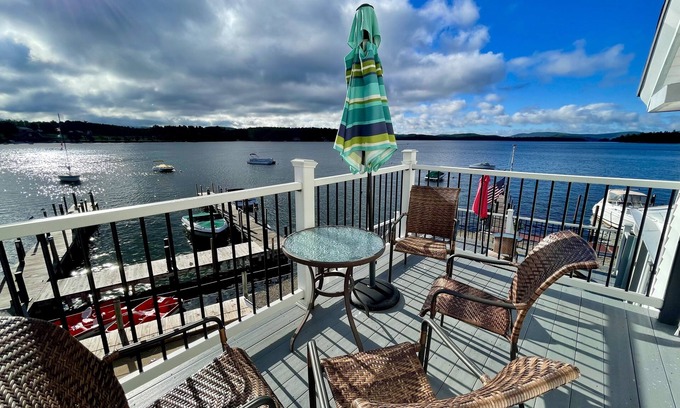 Wolfeboro Apartment | Cozy Winni Lakefront Room at Windrifter Yacht Club