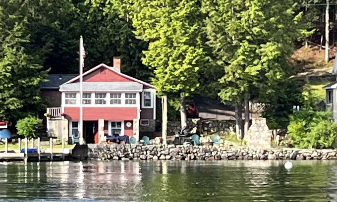 West Alton Cottage | Cozy Waterfront Cottage with Pet-Friendly Amenities