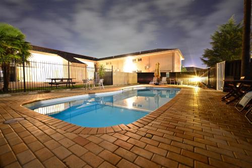 Central Mudgee Hotel | Discover Winning Post Motor Inn: Family-Friendly & Accessible