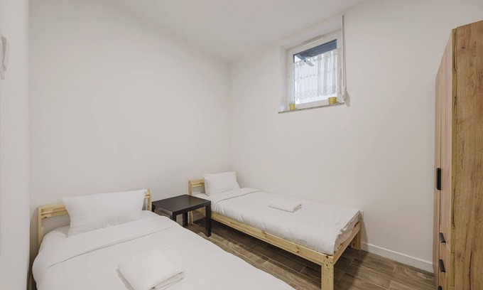 Stare Miasto District Apartment | Winogrady Nature Escape Apartment