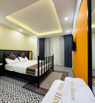 Ganh Dau Hotel | Wins House - Guest Rated 10/10 with Oceanfront Pool Access
