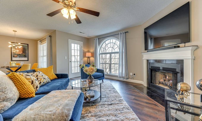 Winston - Salem Condo | Ideal Winston-Salem Condo: Balcony Steps from Golf Course