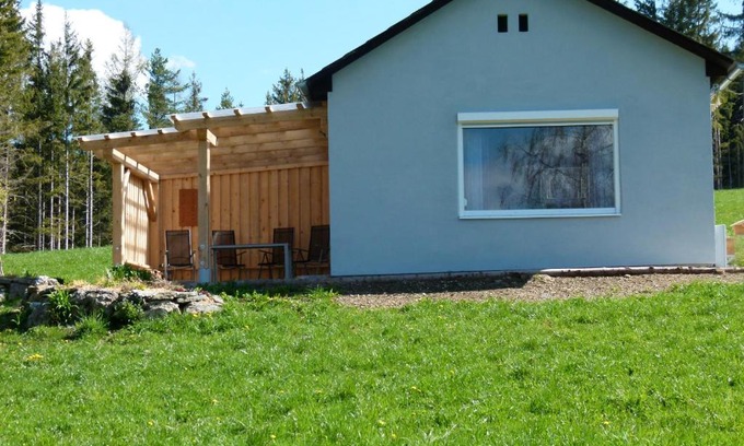 Sankt Kathrein am Offenegg House | Discover Winter's Panoramahäuschen: Perfect for Pet Lovers!