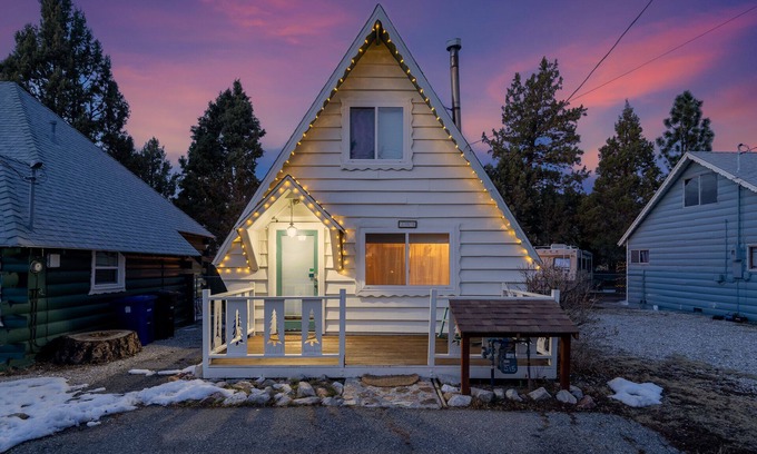 Big Bear City Cabin | Charming Getaway at Cozy Rozy AFrame with Lake Views