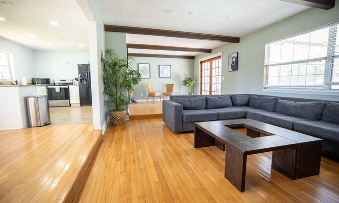 Winter Park House | Cozy Winter Park Home with Heated Pool & Pet-Friendly Stay