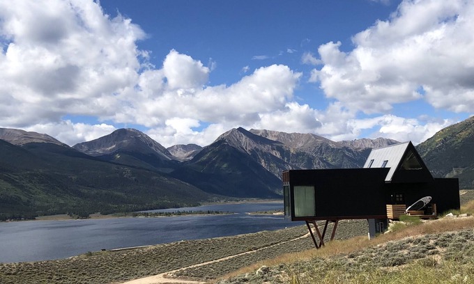 Twin Lakes Cabin | Winter Getaway with Lake Views Near Summit Ski Resorts