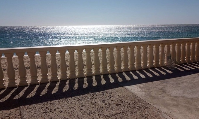 Las Conchas House | Beachfront Oasis: 4BR with Pool & Ocean View Retreat