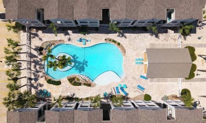 Corpus Christi House | Winter Texan/Snowbirds Welcome! The Breezeways Padre Island Texas Townhome.