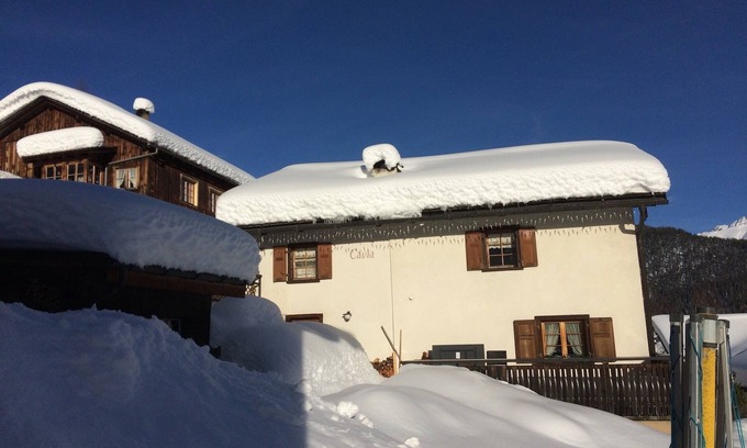 Wiesen House | Cozy Vacation Home in Davos Wiesen: Guest Rated 10/10