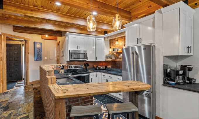 Steamboat Springs House | Winterwood 10 – Cozy, Modern Retreat by the Creek | 2BR + 3BA Near Thunderhead L