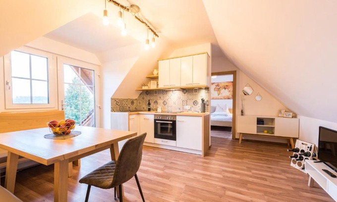 Kornberg bei Riegersburg House | Exceptional Winzer Suite at Weingut Dietl - Family Friendly