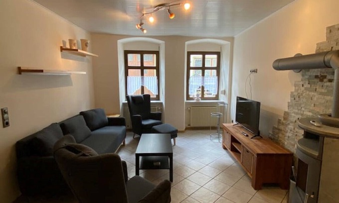 Erden House | Cozy Winzerhaus with Fireplace and Family-Friendly Amenities